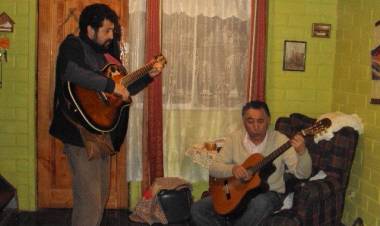 Muere cantor popular René Valenzuela