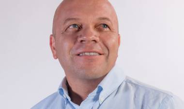 Profesor Christian González renunciará a la red extraescolar para asumir el cargo de concejal por Linares