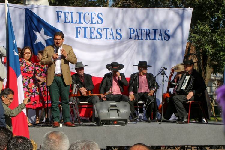 Párvulos se lucieron dando el vamos a Fiestas Patrias en Linares