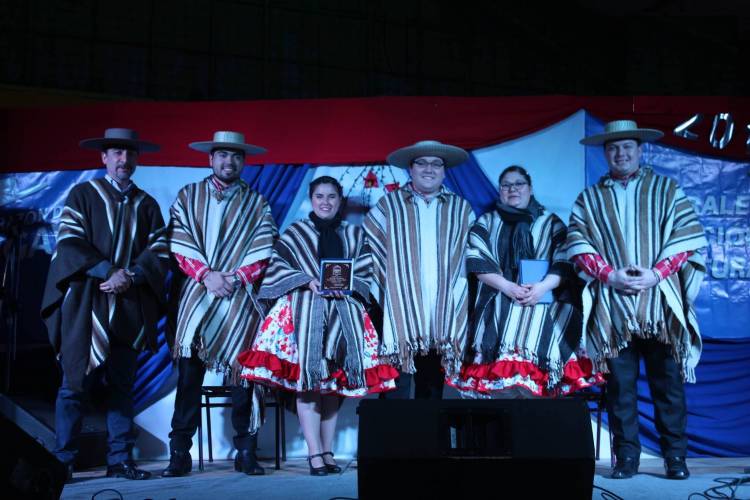 Trío “Acordes de Longaví” ganó segundo festival “Hermanos Campos”