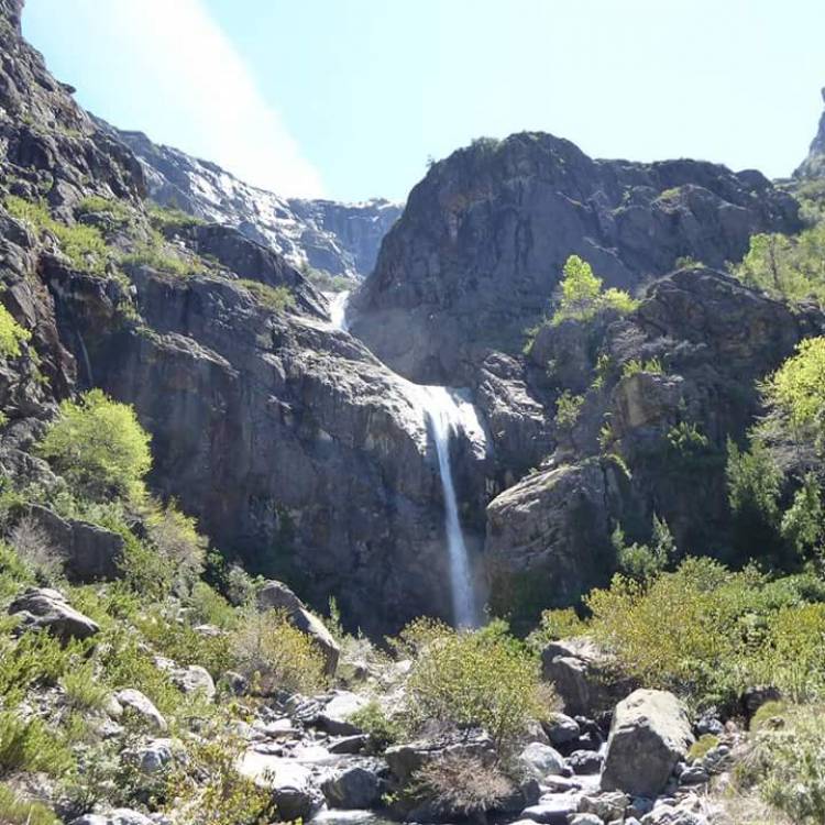 Cascada "Los Coigües" del Santuario Achibueno