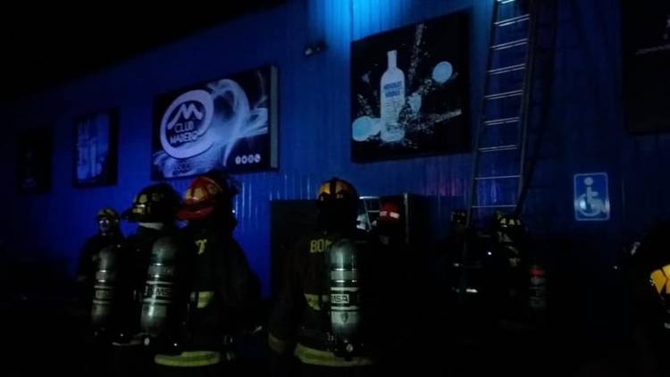 Incendio afectó instalaciones de Club Madero en Linares