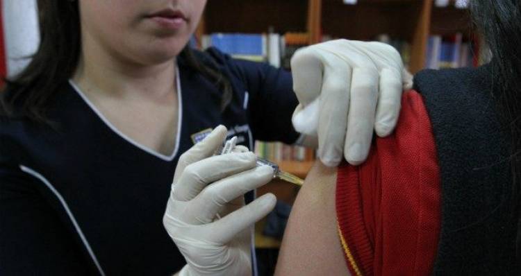 Autoridades lanzaron campaña de vacunación contra sarampión y parotiditis en el Maule