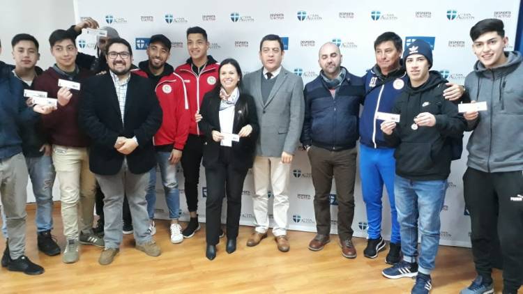 CFT San Agustín  apoya económicamente a Deportes Linares