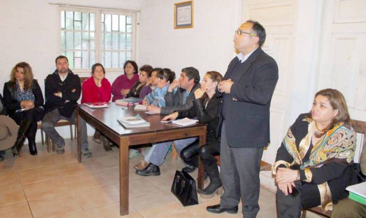 Ex jefe de gabinete del municipio de Linares asume cargo de director regional de la JUNJI Valparaíso