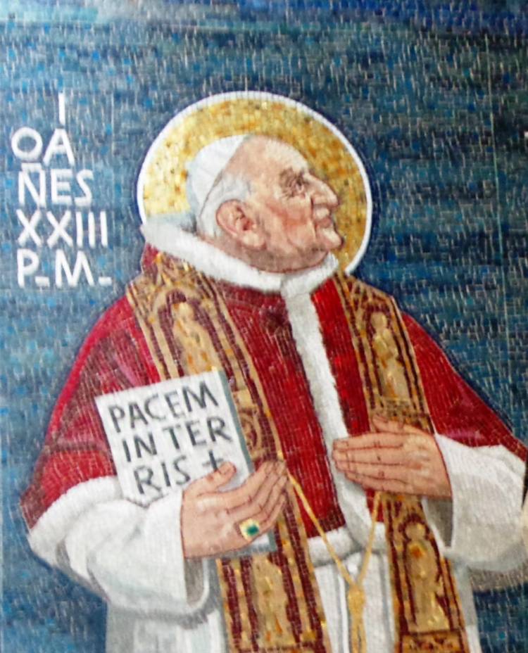Juan XXIII en el mosaico de la catedral de Linares  (Secreto bien guardado)