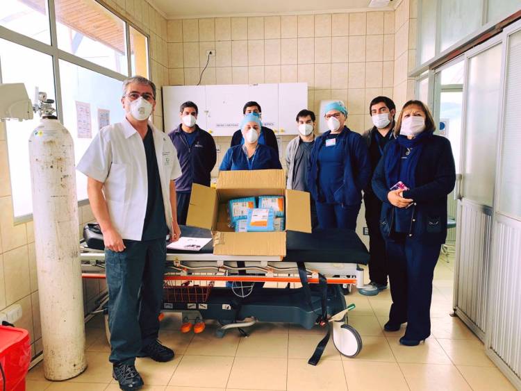 Rotary Club de Linares donó pecheras para funcionarios del Centro Exclusivo de Atención Respiratoria