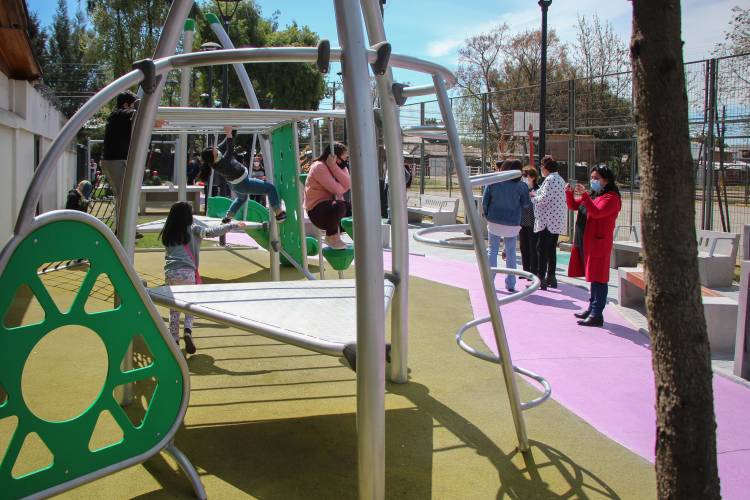 Inauguran parque recreacional "Diego Morales" en el sector Achibueno de Linares