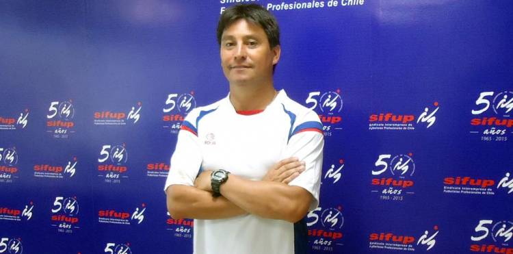 Jugadores del “Depo” desmienten acusaciones contra entrenador Luis Pérez y le entregan todo su apoyo