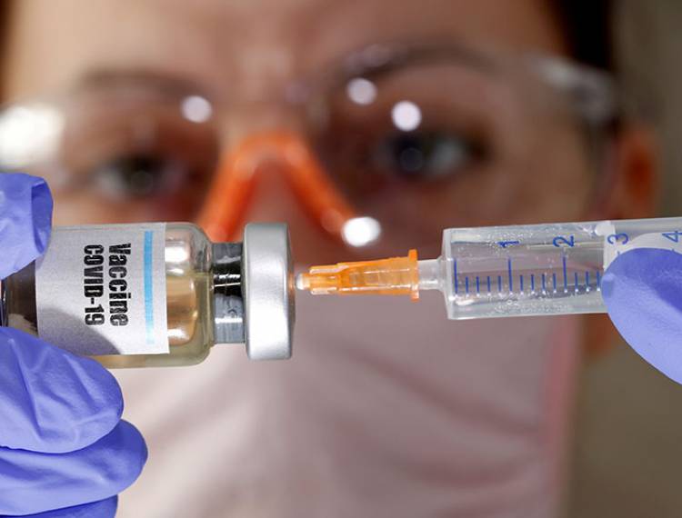 Este martes llega vacuna contra el Covid-19 a la Región del Maule