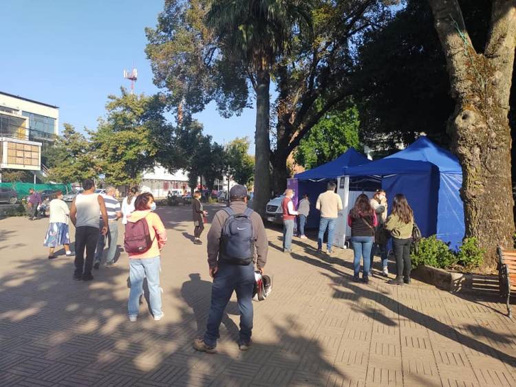 Crítico momento de la pandemia en Linares: 37 hospitalizados por Covid-19 en el hospital base y 18 personas graves conectadas a ventilación mecánica invasiva