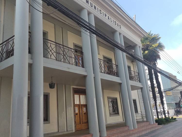 Fraude al fisco, malversación de caudales y falsificación de instrumento público es lo que investiga la Fiscalía en la Municipalidad de Linares